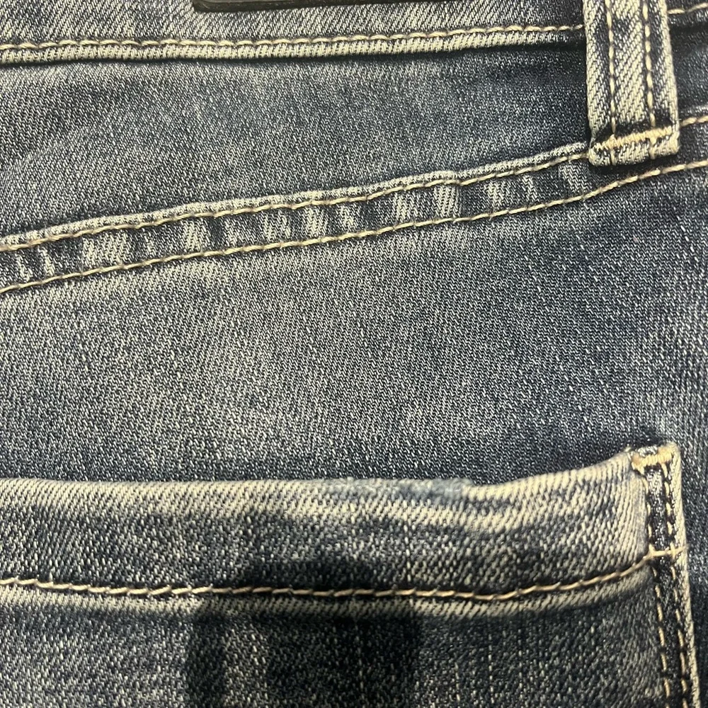 Women’s Blank NYC distressed mid rise skinny jeans - Picture 6 of 8